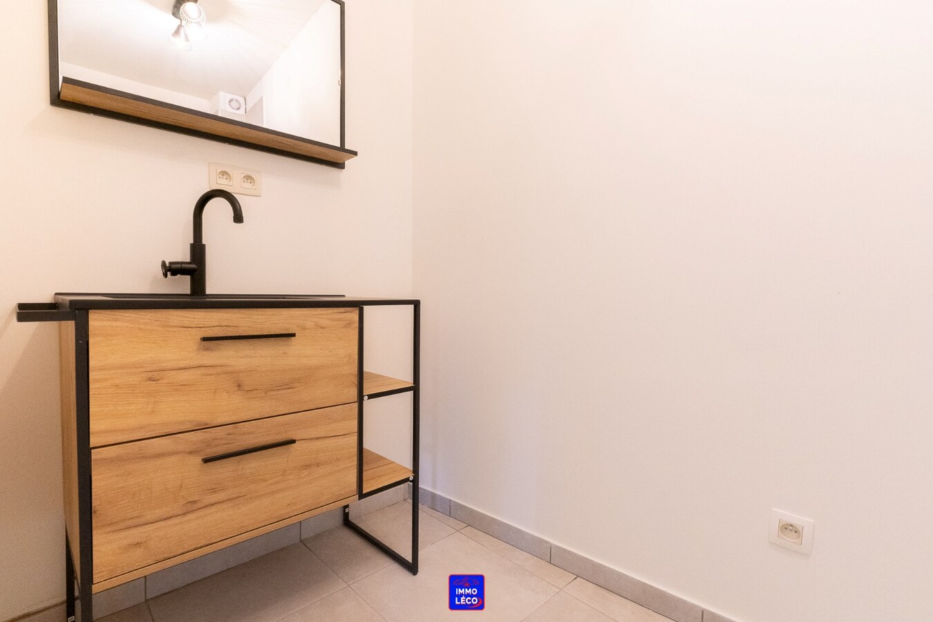 Appartement neuf rez-de-chaussée avec terrasse, idéal investisseurs ! 