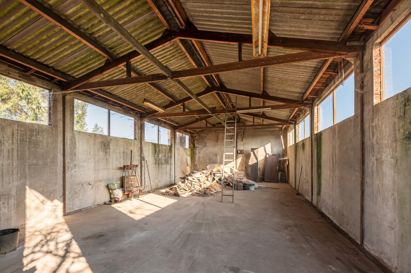 Authentieke hoeve met bijgebouw op 52 a 84 ca 