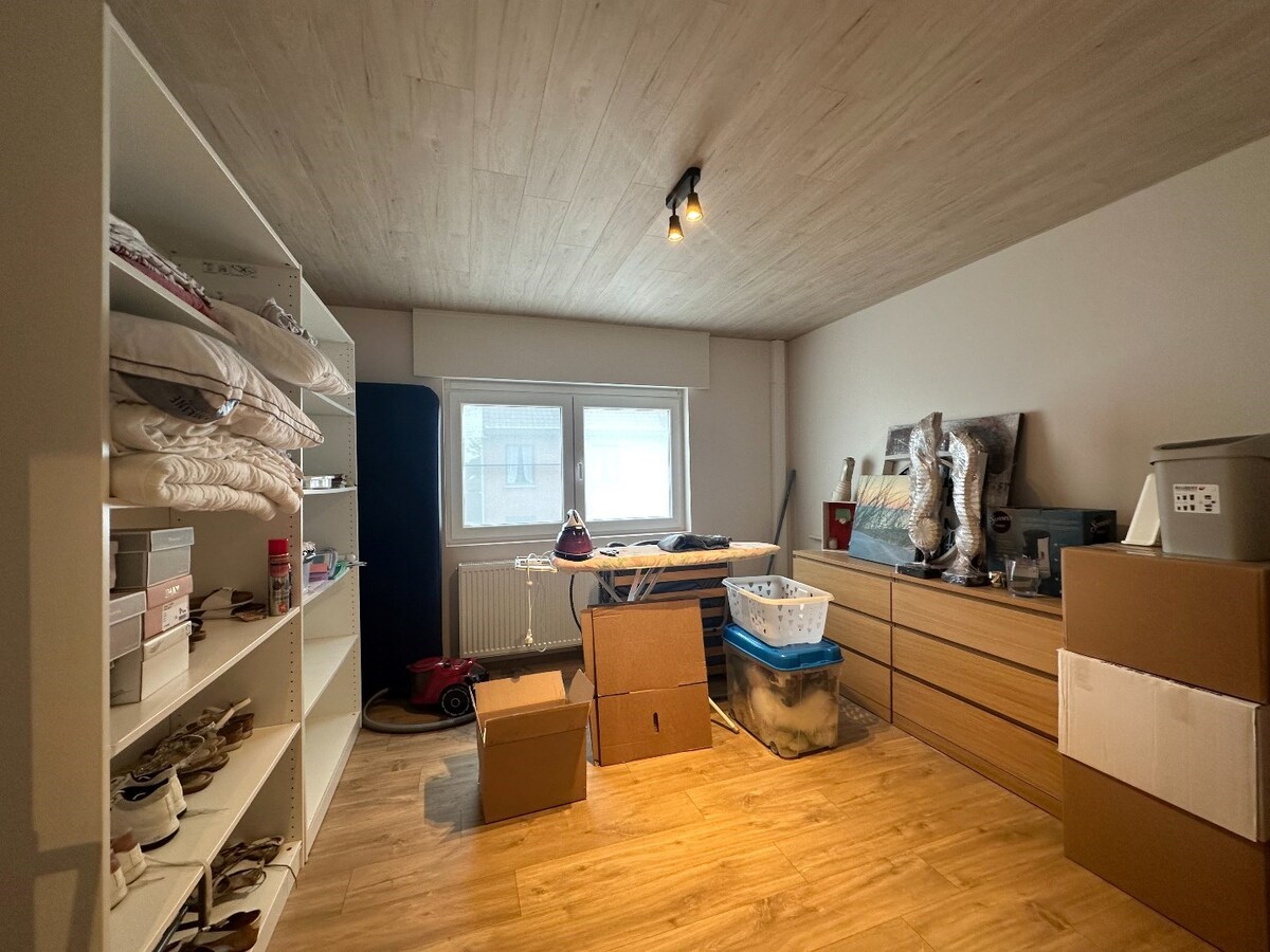 Verrassend ruime woning met 3 ruime slaapkamers en garage 