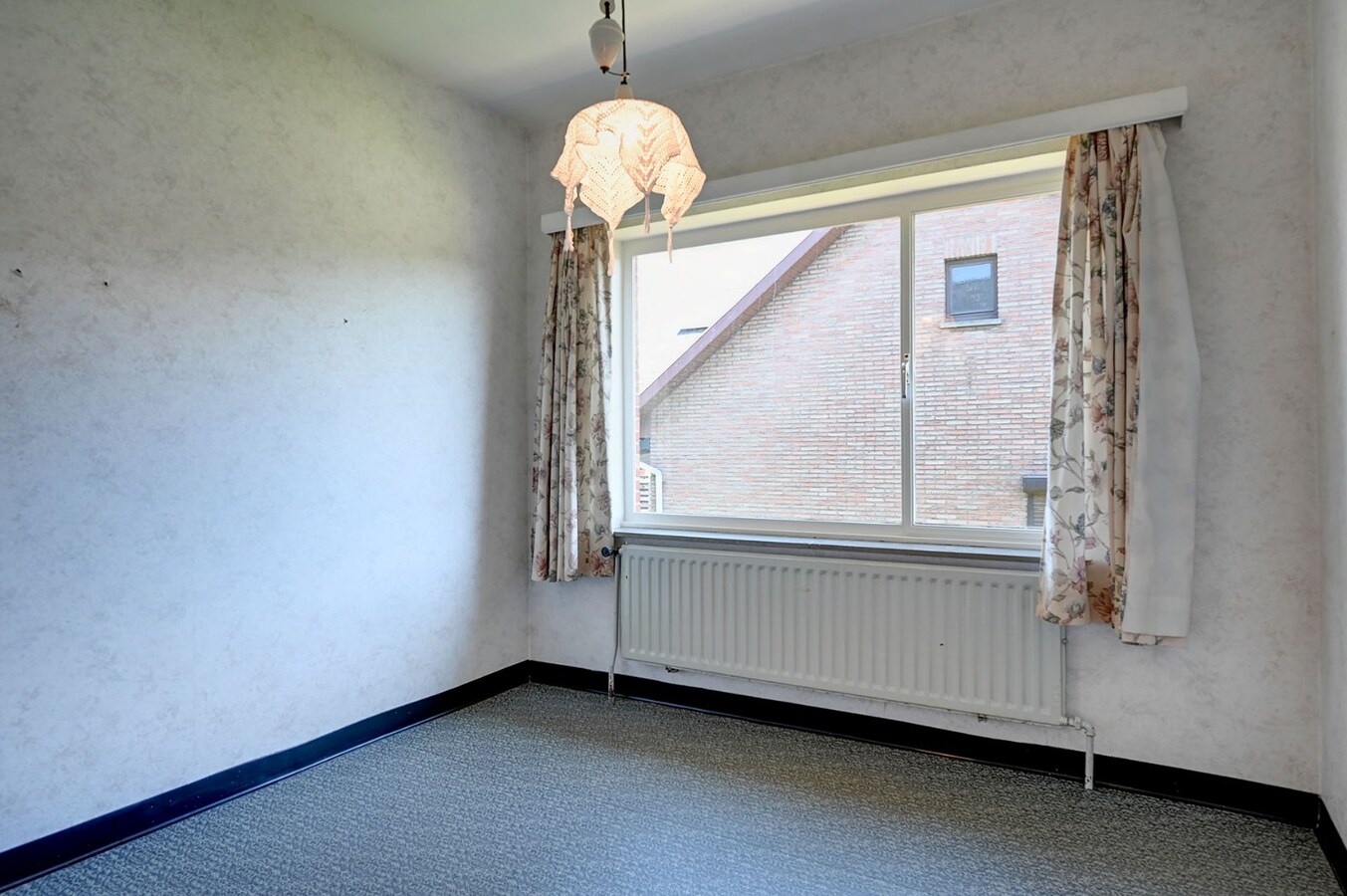 Ruime woning met drie slaapkamers 