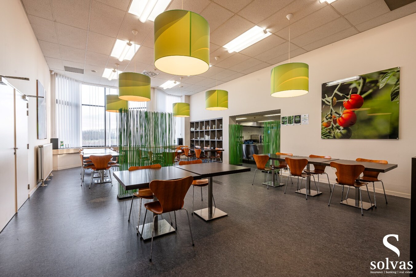 Uniek kantoorgebouw (2131m²) aan de N9! 