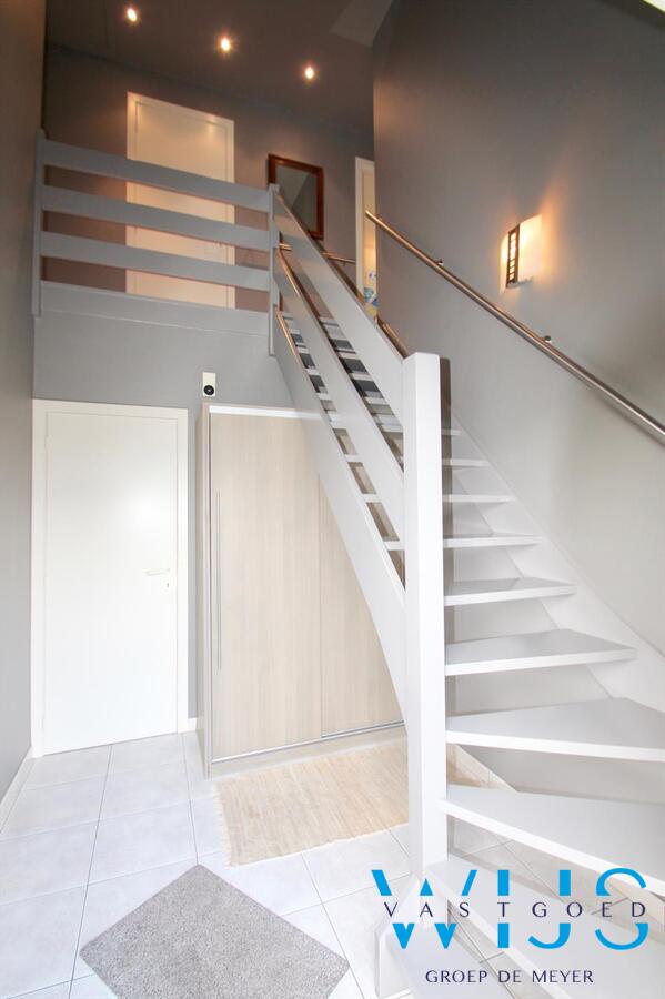 Perfect onderhouden open bebouwing in een rustige wijk te Sleidinge! 