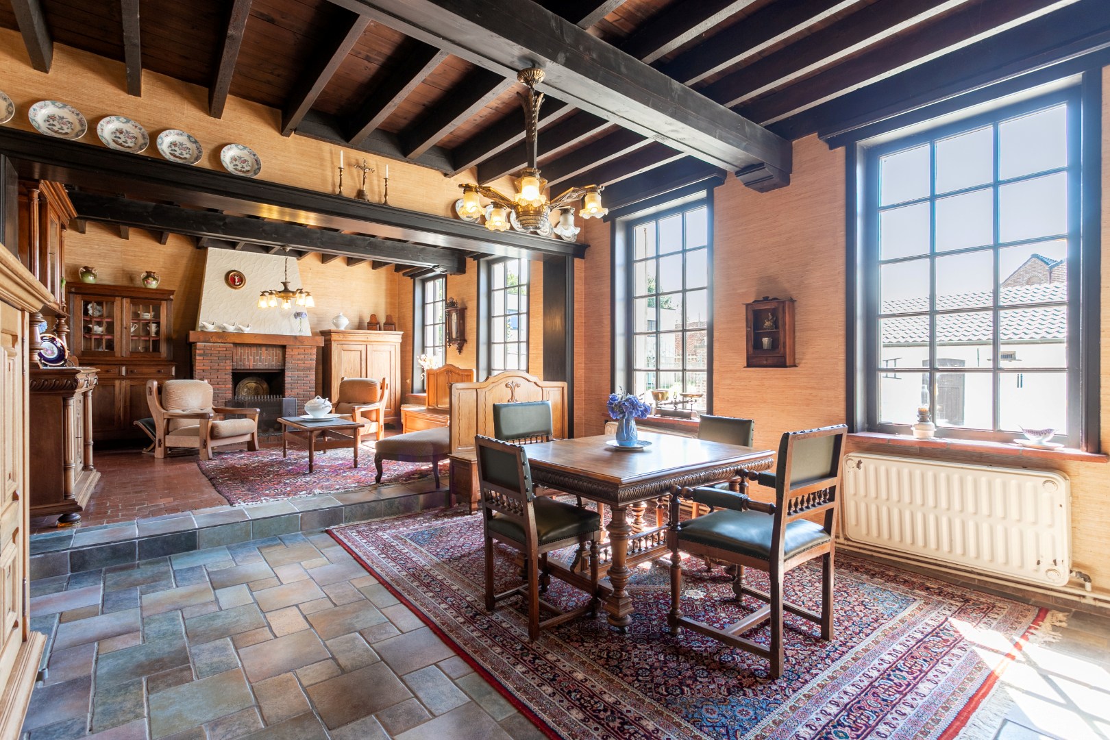 Charmante woning met karaktervolle binnenkoer te Beert 