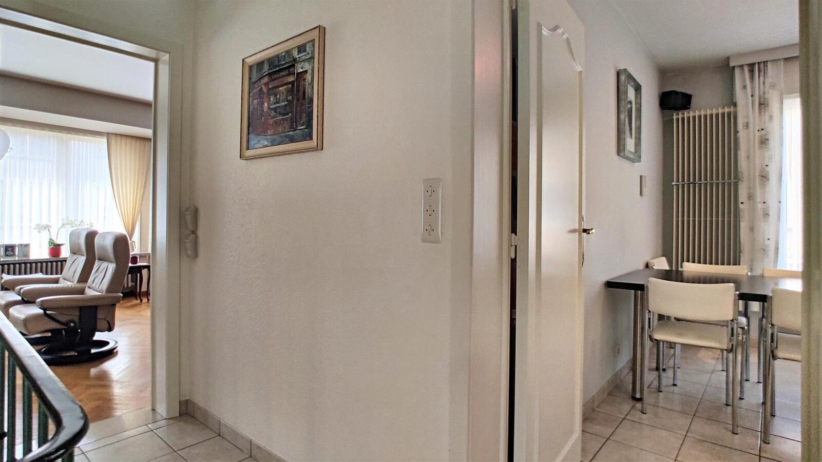 Magnifieke hoekwoning met garage - Heist 