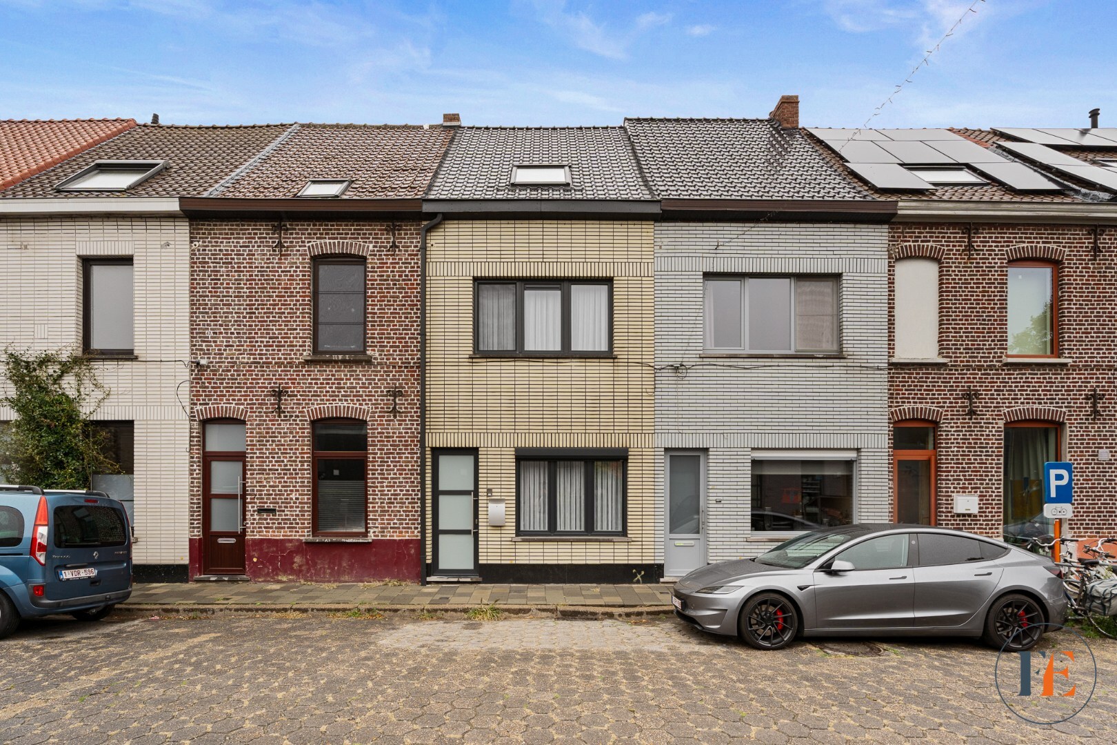 Eengezinswoning met grote tuin 