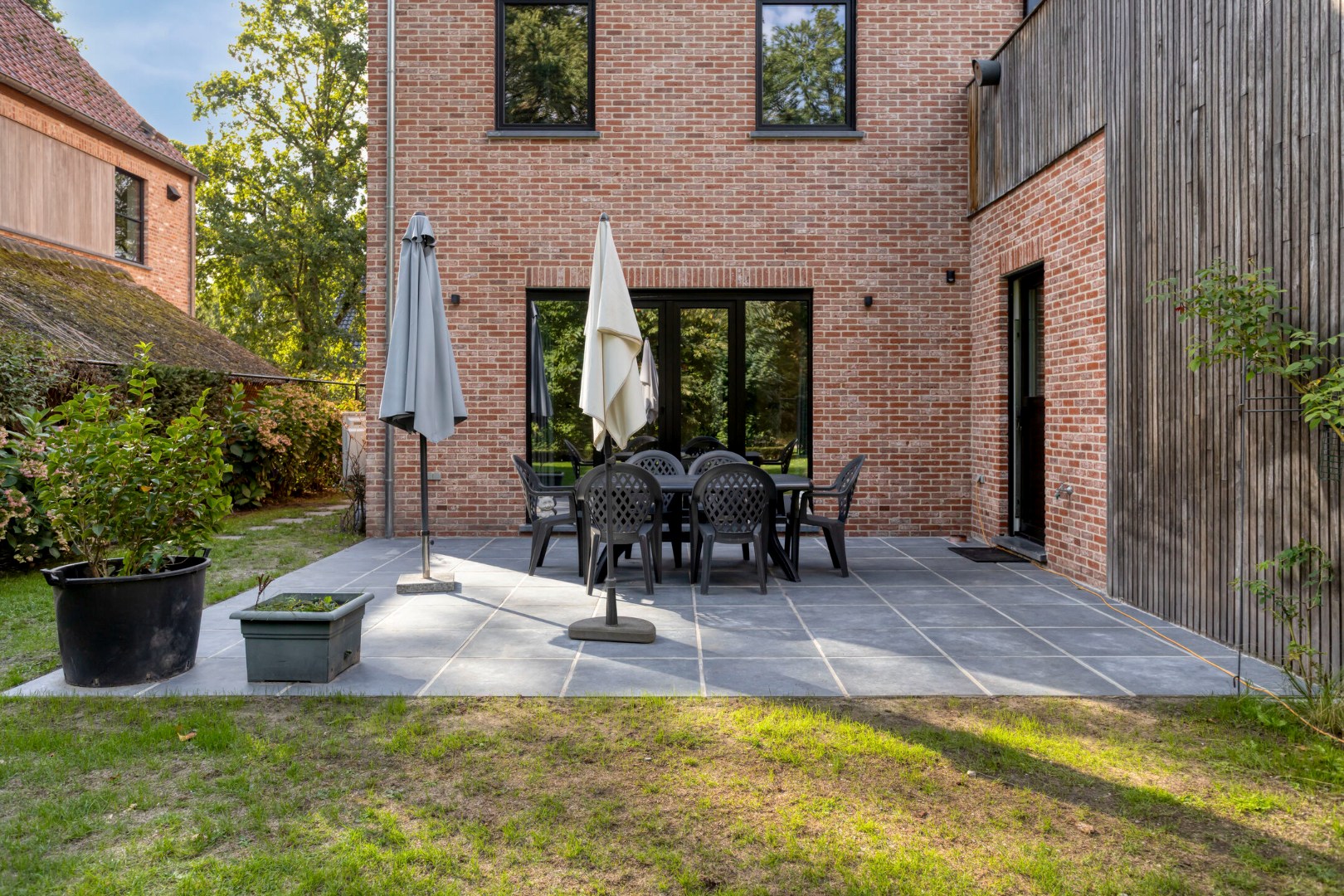 Veelzijdige recente woning aan de Brechtse Heide – ideaal voor wonen &amp; werken 