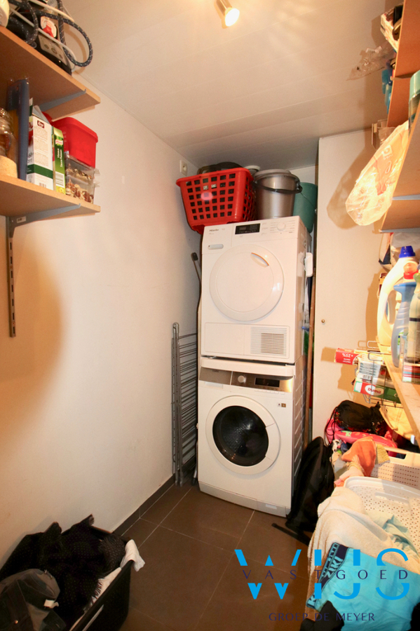 Ruim appartement met 4/5 slp, terras &amp; 2 parkeerplaatsen te ERTVELDE! 