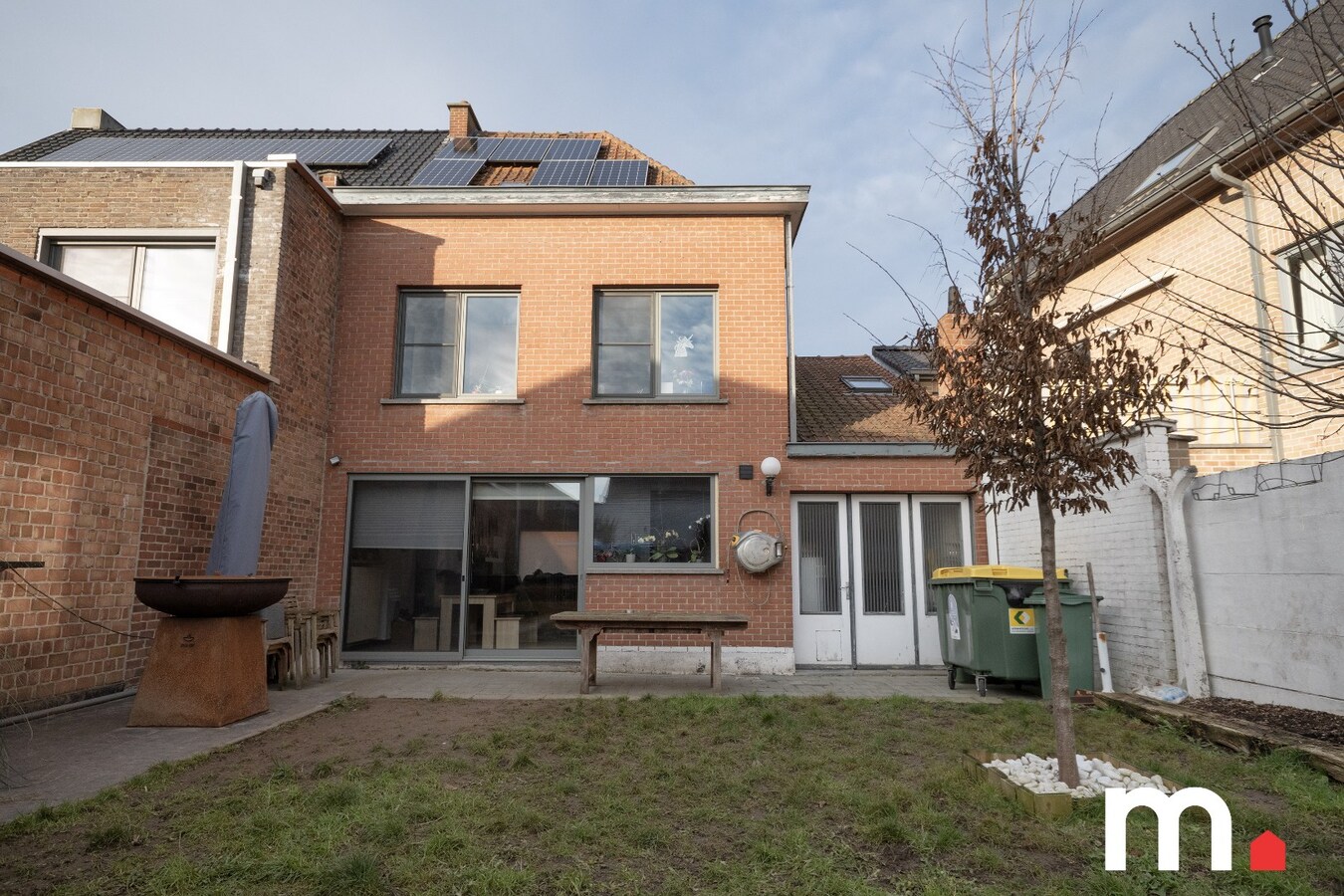 Instapklare woning te Lauwe met 4 slaapkamers nabij het centrum met garage ! 