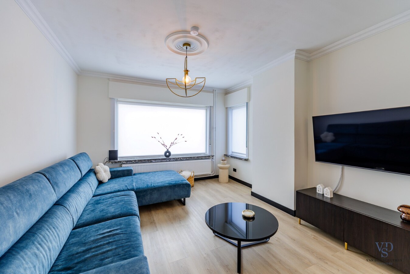 Ruime, deels gerenoveerde Half Open Bebouwing 