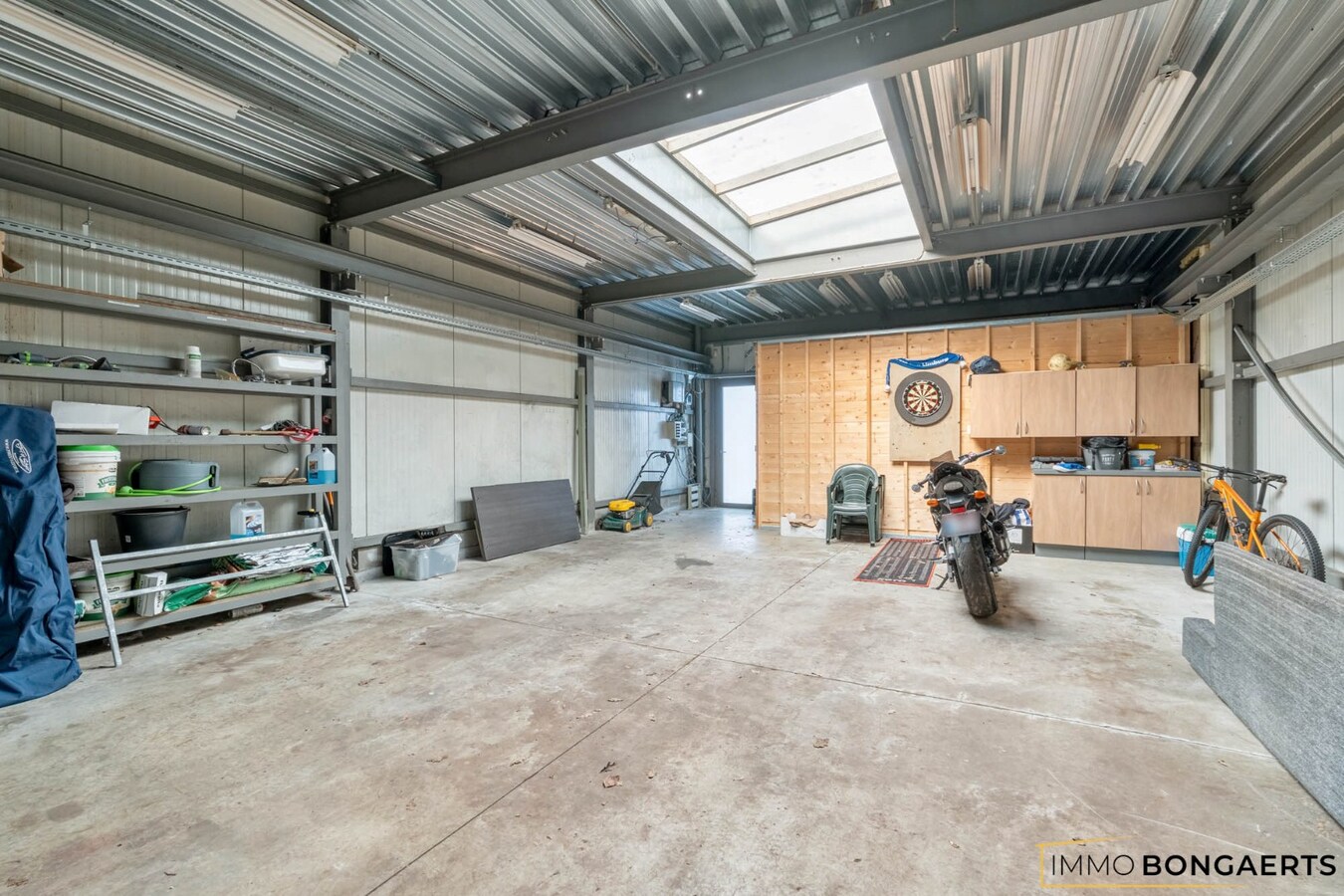 Gerenoveerde woning op een ruim perceel in Opglabbeek 