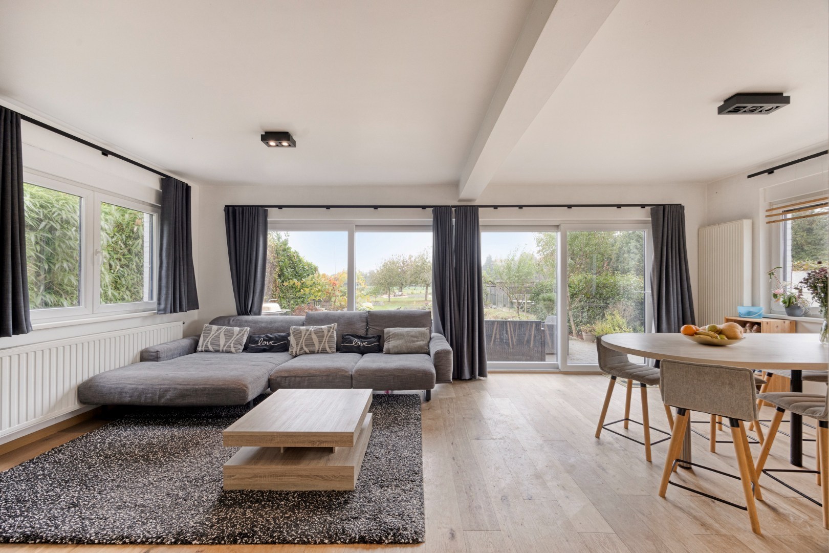 Open bebouwing met 4 slaapkamers, bureau, garage en prachtige tuin in Boutersem – EPC 158 kWh/m² - bewoonbare opp. 282 m² 