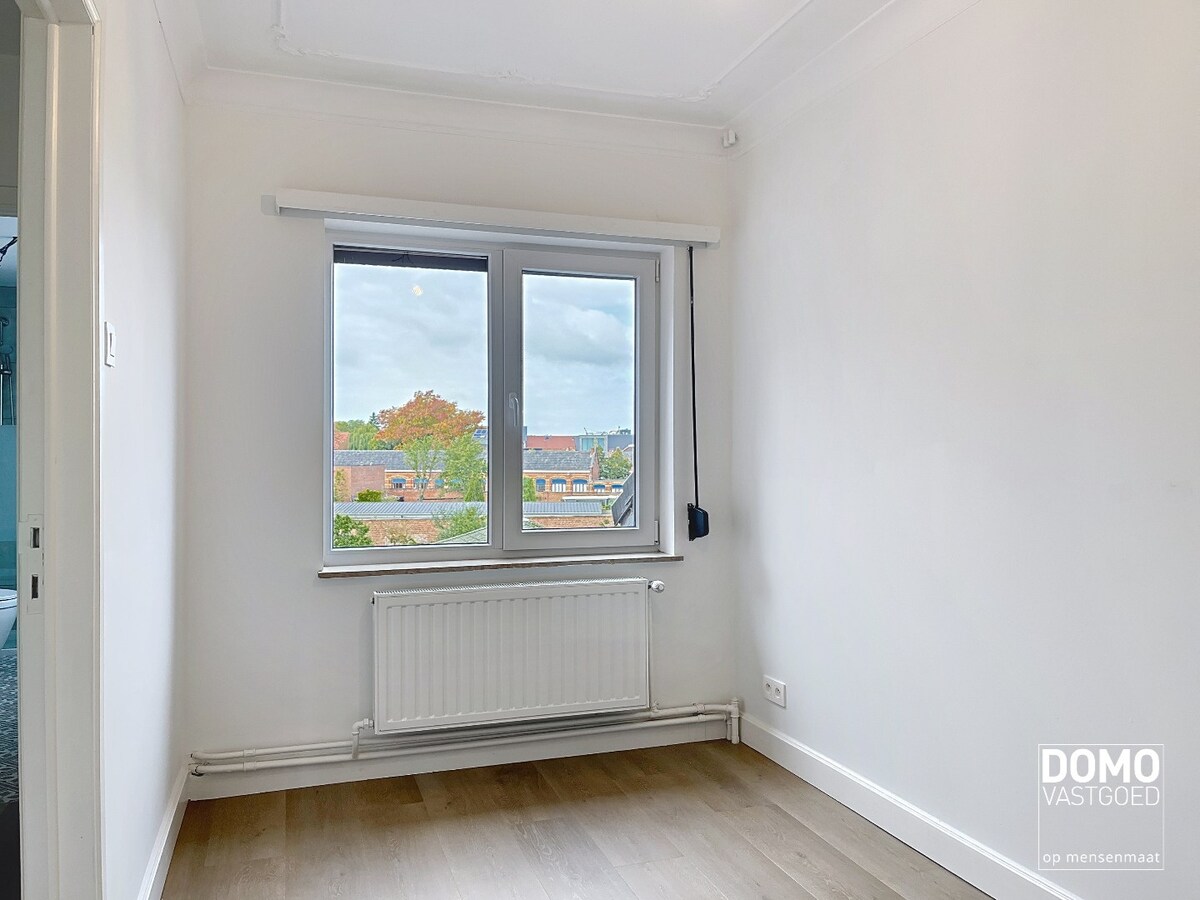 RECENT GERENOVEERDE WONING TE HUUR OP WANDELAFSTAND VAN HET CENTRUM VAN HASSELT 