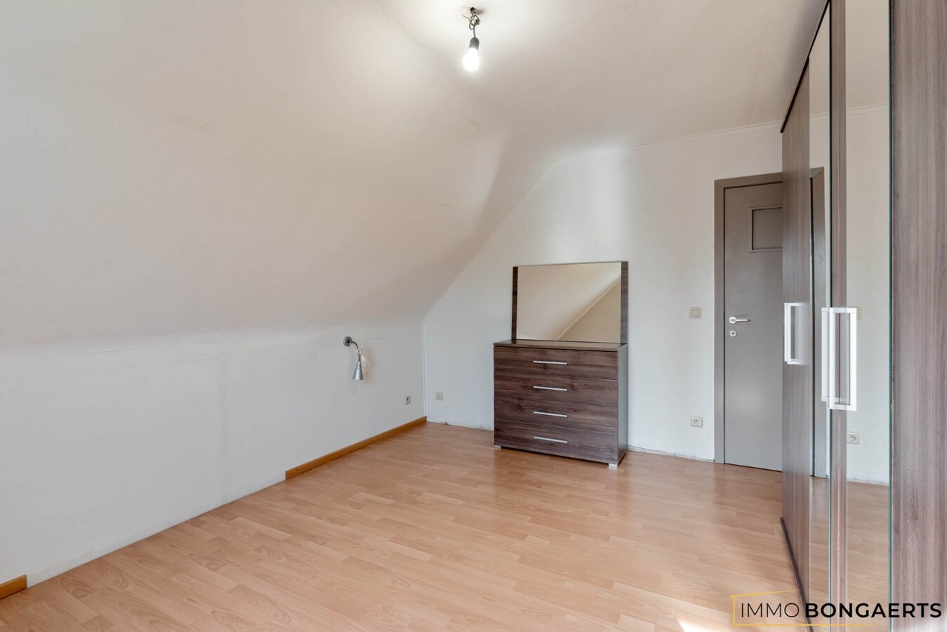 Ruime woning met 3 slaapkamers 