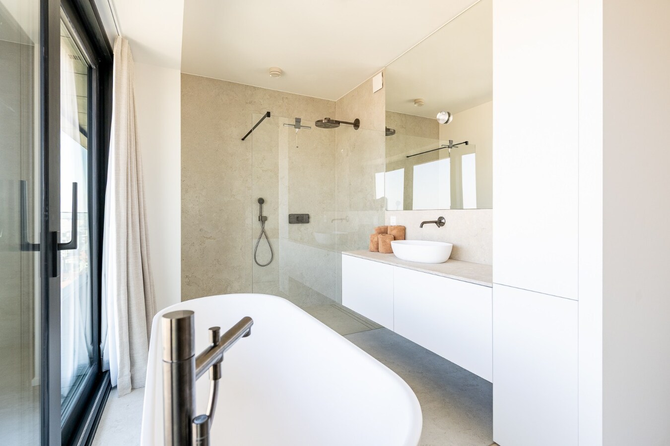 Eén van de hoogsgelegen appartementen van Knokke-Heist met magnifieke zichten 