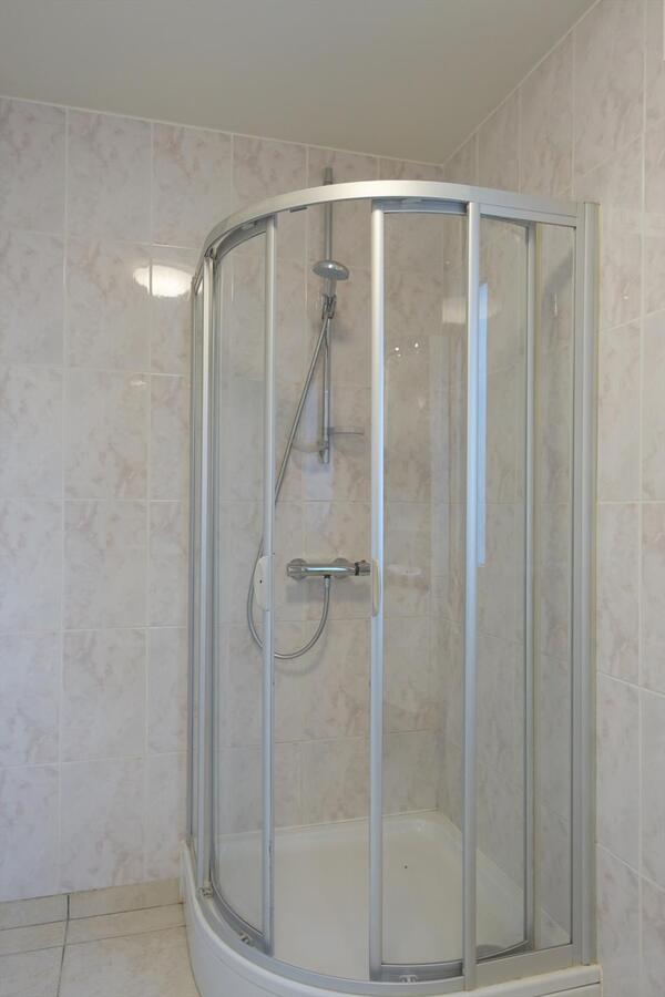 Zeer ruime villa gelegen te Bekegem 