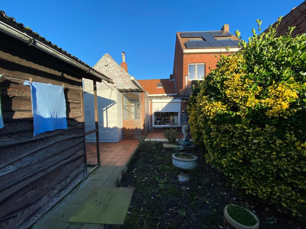 Rustig gelegen halfopen woning te Houthulst 