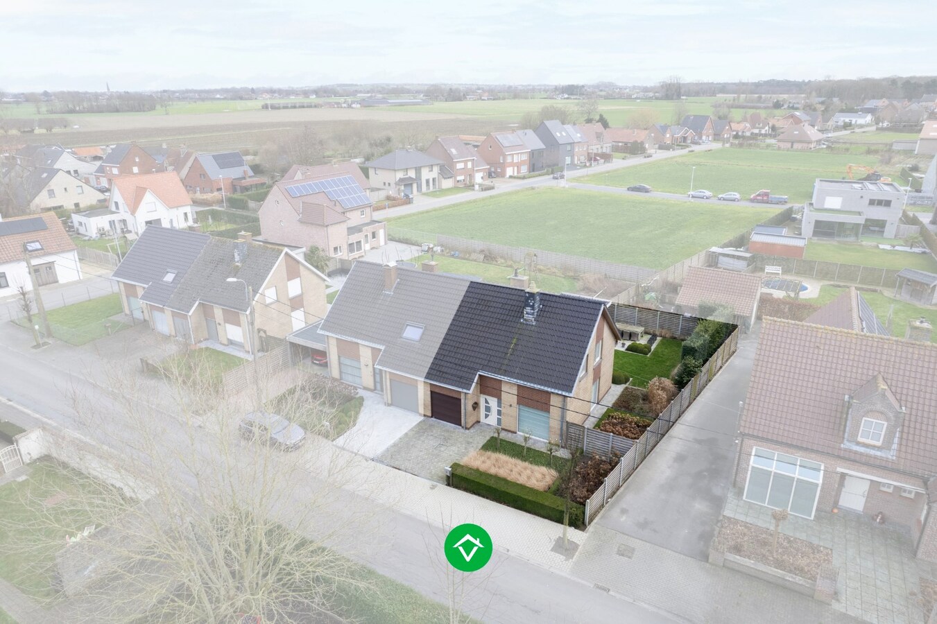 Instapklare woning met 3 slaapkamers en garage te Koekelare 