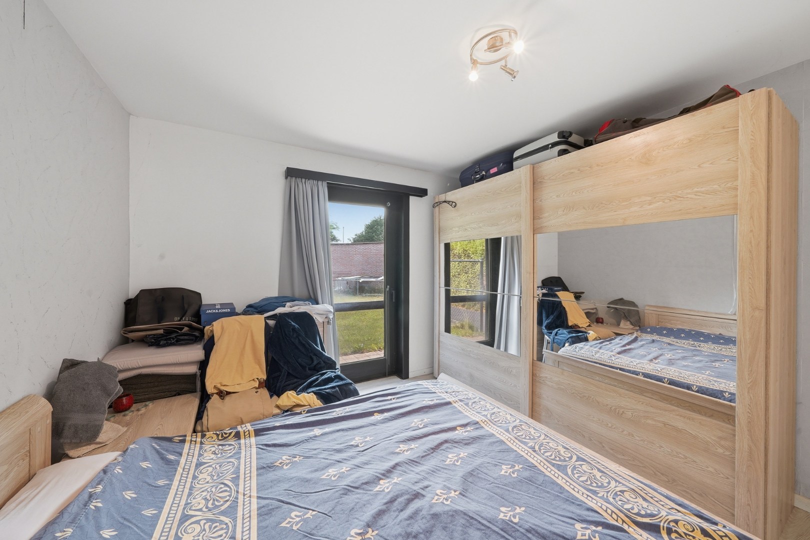 Gelijkvloers appartement met 3 slaapkamers en tuin te Oudenburg 