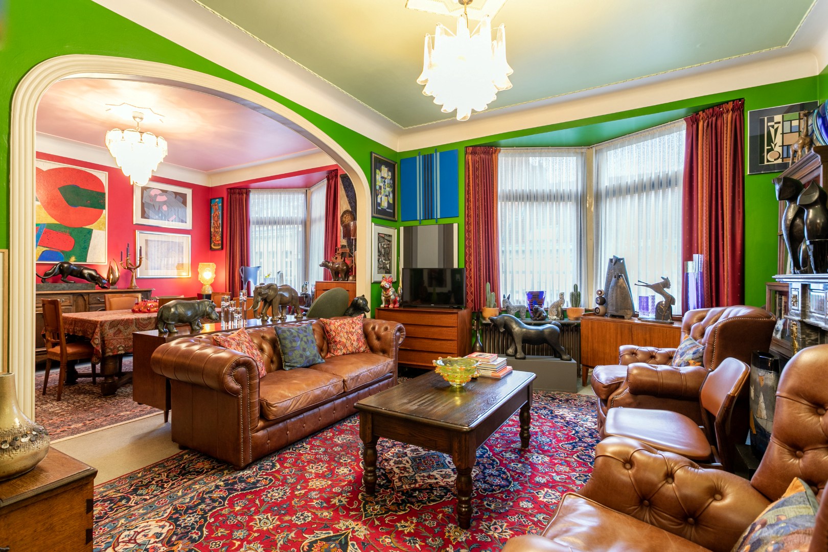 Karaktervol appartement met 2-3 slpk nabij het Brugmannplein. 