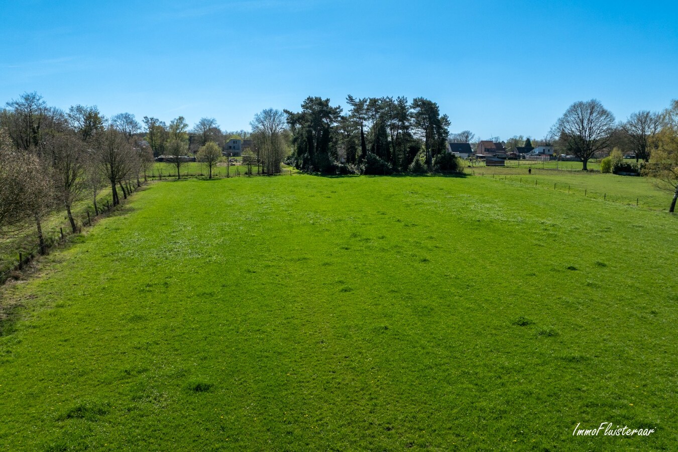 Rustig gelegen woning met bijgebouwen op ca. 3.990 m2 te Balen (Optie aankoop aanpalend weiland van ca. 8.235 m2) 