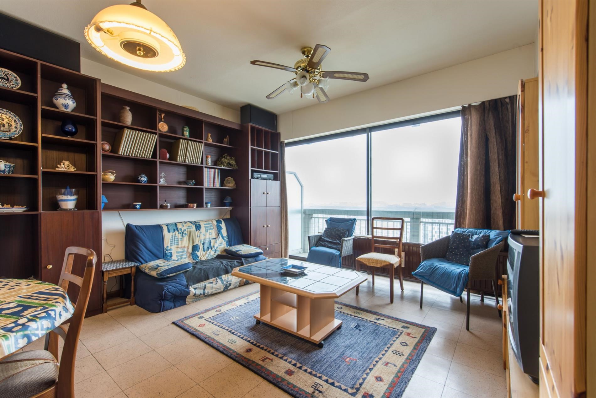 APP. DE VACANCES  AVEC VUE SPENDIDE SUR LE PORT DE PLAISANCE 