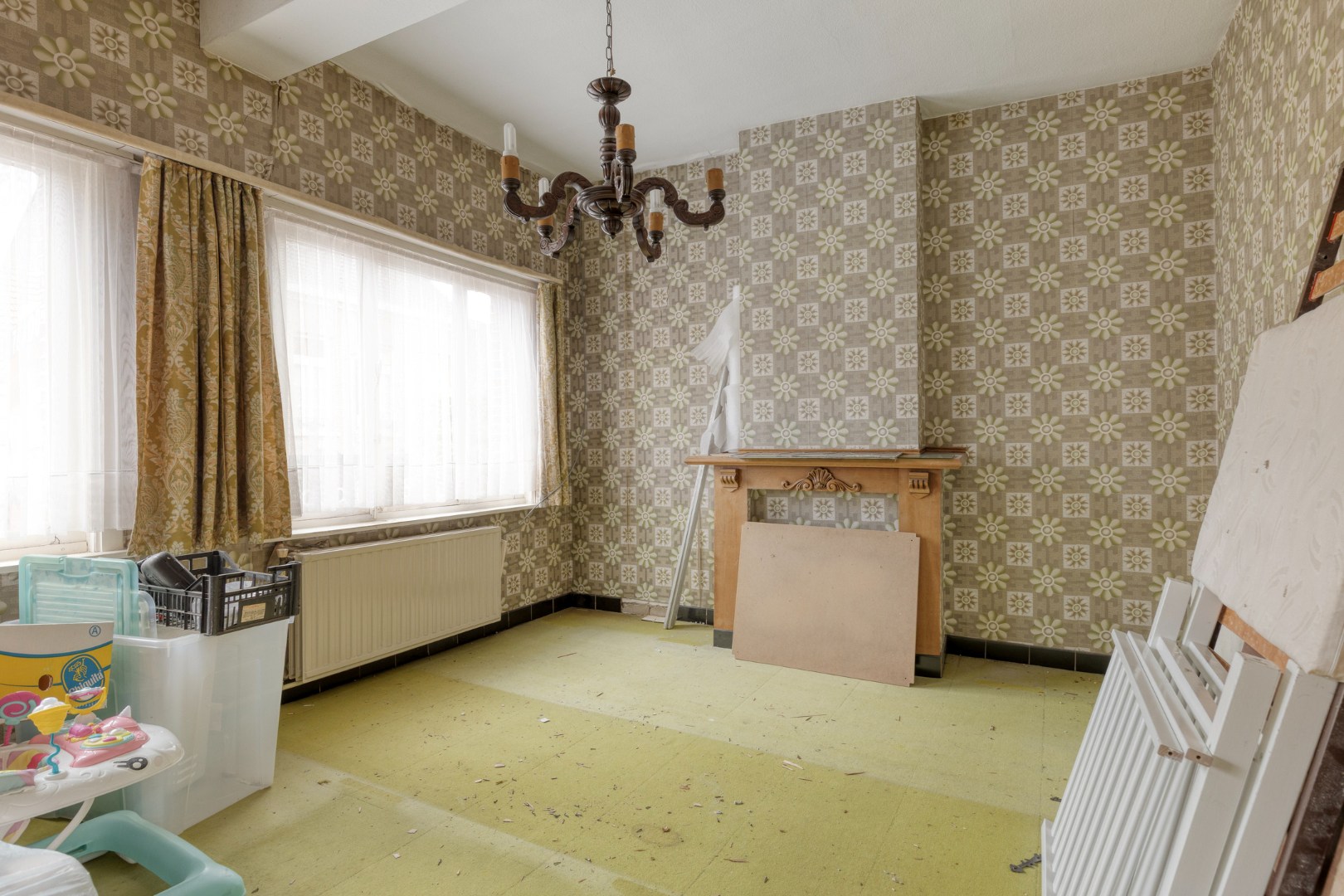 Te renoveren stadswoning in hartje Geel 