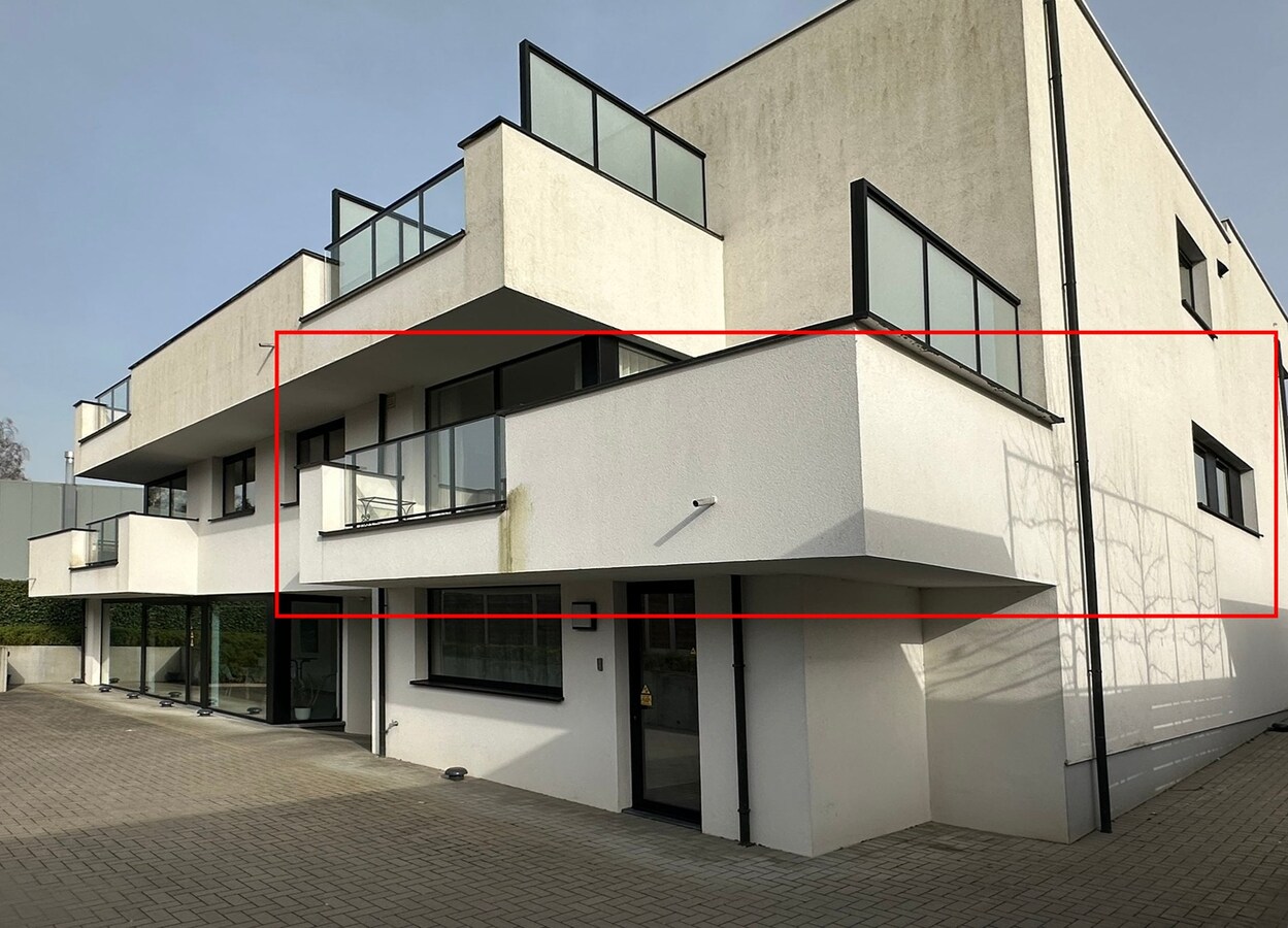 Recent appartement met 2 slaapkamers, terras 