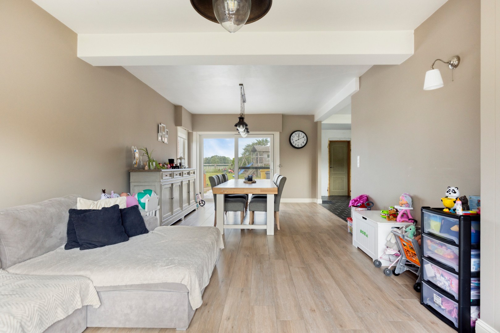 Gerenoveerde gezinswoning met 3 slpk. op een ruim perceel van 1.344m² in Geel 
