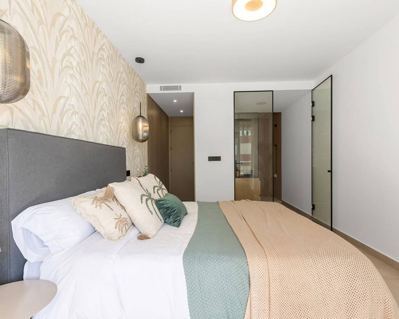 Eindelijk: uw droomappartement pal aan het strand van Torrevieja 