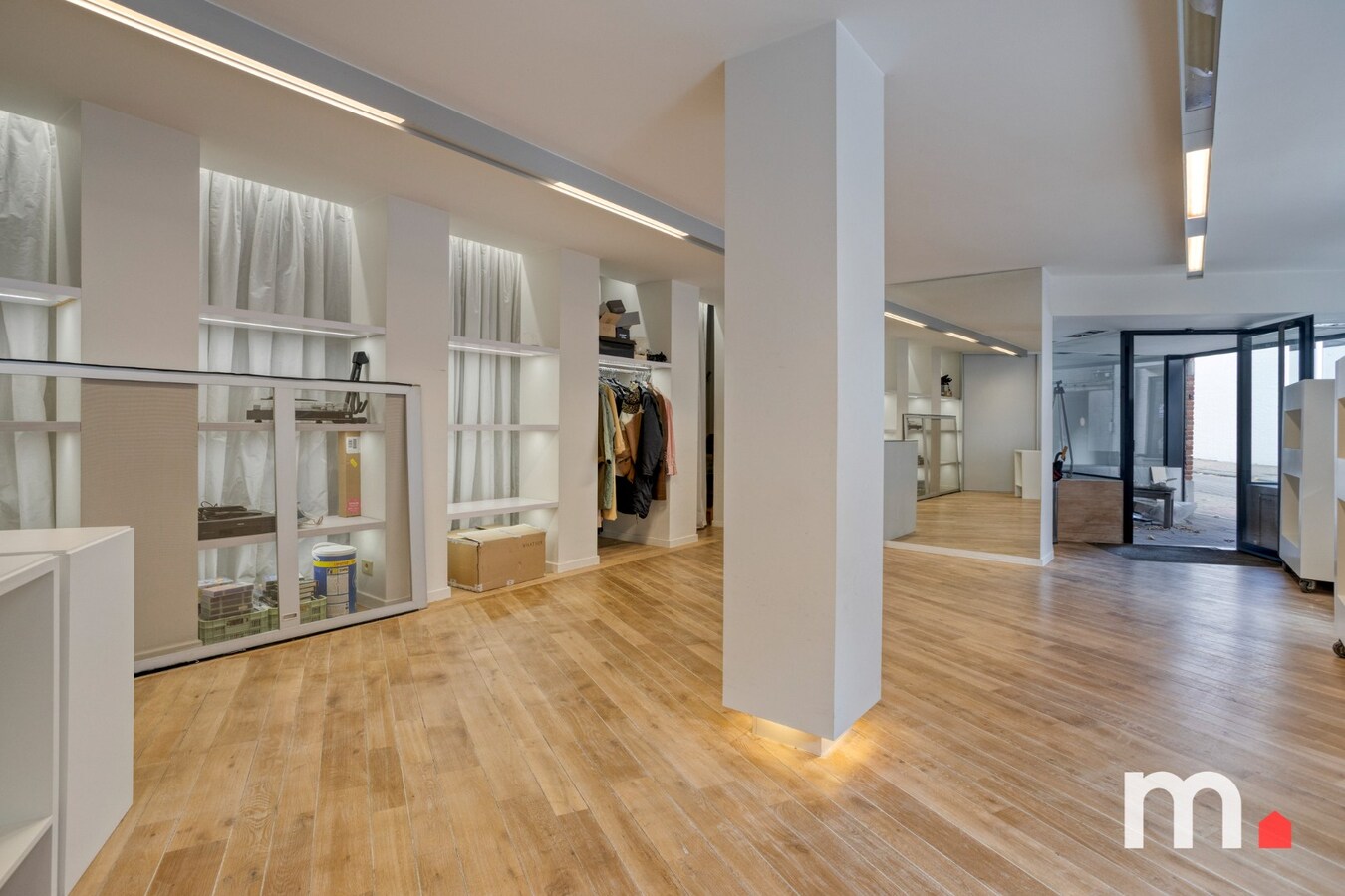 Handelspand met woonst in het centrum van Wervik te koop ! 