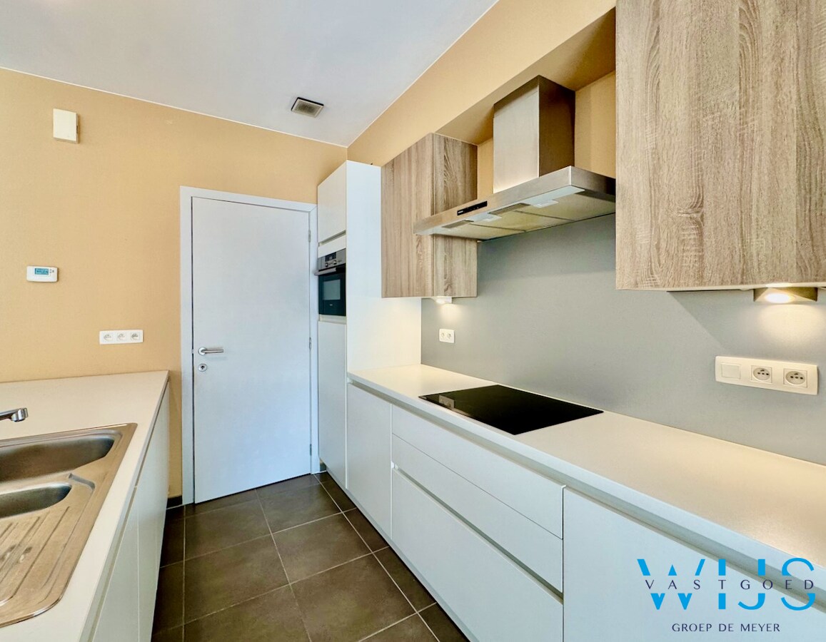 Gelijkvloersappartement met staanplaats te Ertvelde ! 