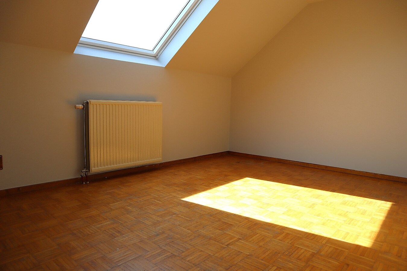 Rijwoning met 4 slaapkamers en tuin te Bierbeek 