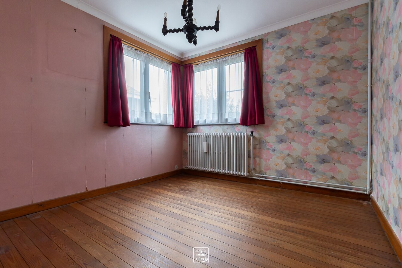 3 façades avec garage, jardin, excellent potentiel, secteur "La Coquinie" ! 
