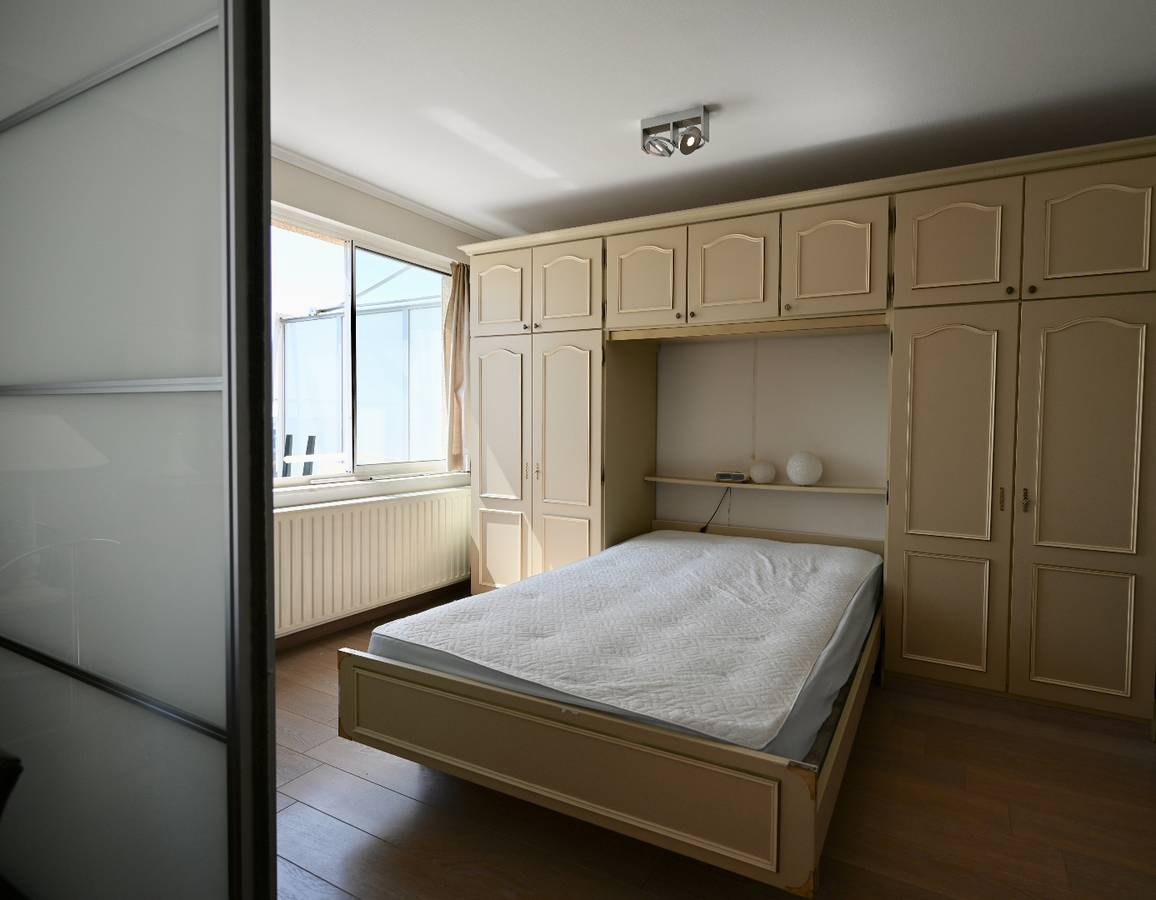 MOOI GELEGEN APPARTEMENT MET UNIEK ZONNETERRAS TE MIDDELKERKE 