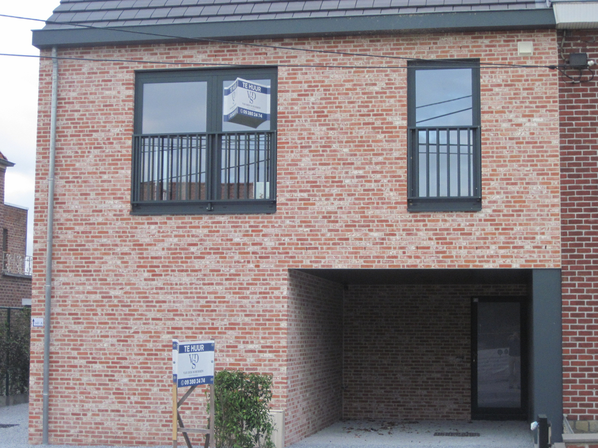 Nieuwe, ruime duplex!   GEEN VASTE KOSTEN !! 