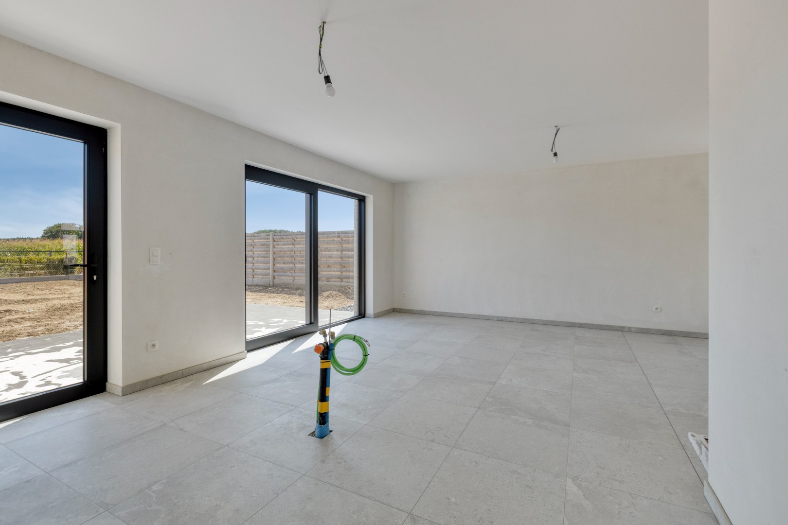 Nieuwbouw-woning in landelijke stijl met 3 slpk op 3 a 82 ca. 