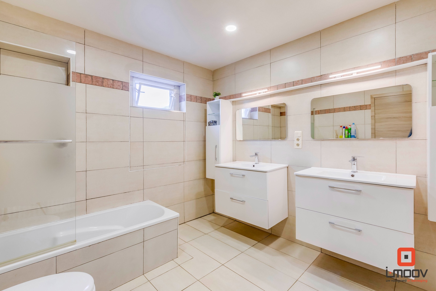 Instapklare woning in rustige straat. 