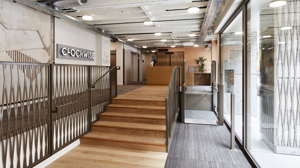 Instapklare kantoorplateaus te huur in Clockwise Antwerpen