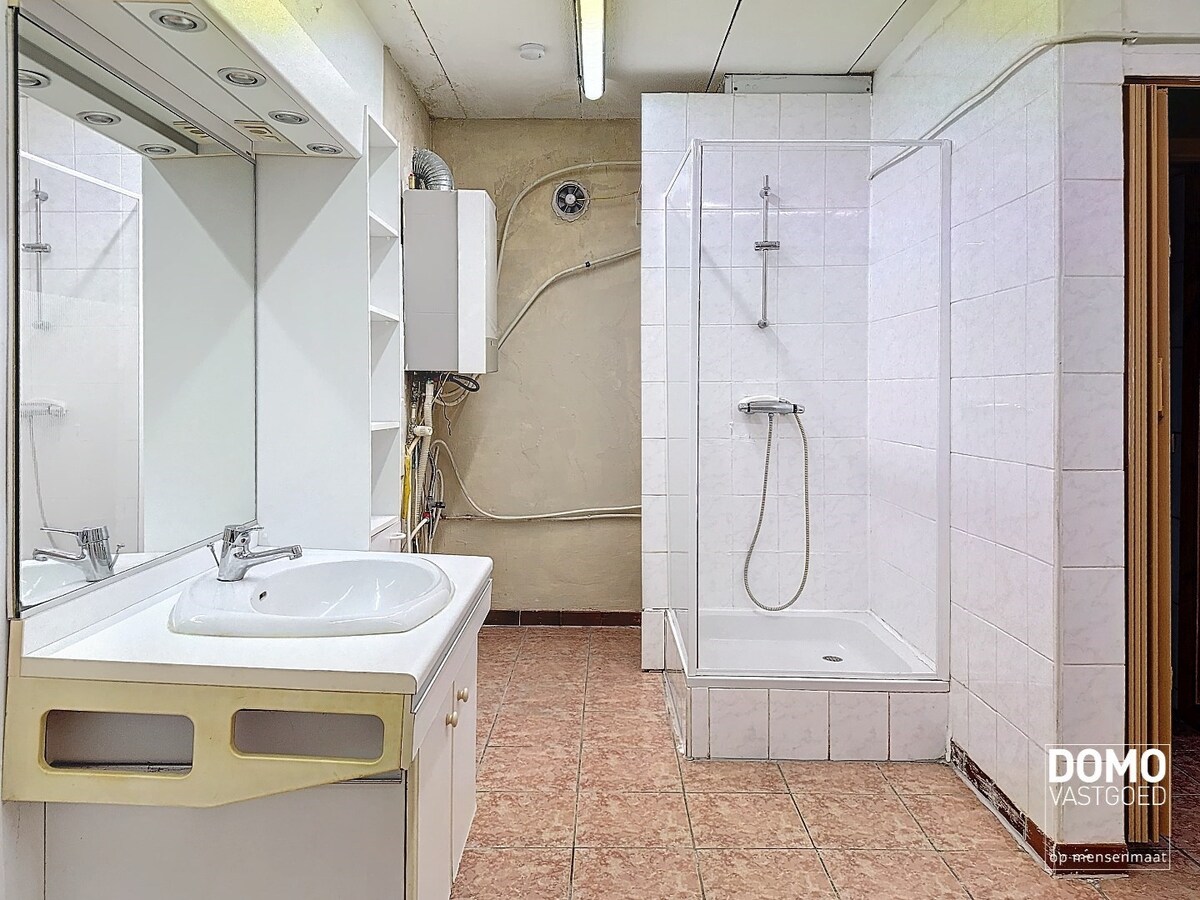 APPARTEMENTSGEBOUW  bestaande uit 1 studio en 1 appartement gelegen te Hasselt 