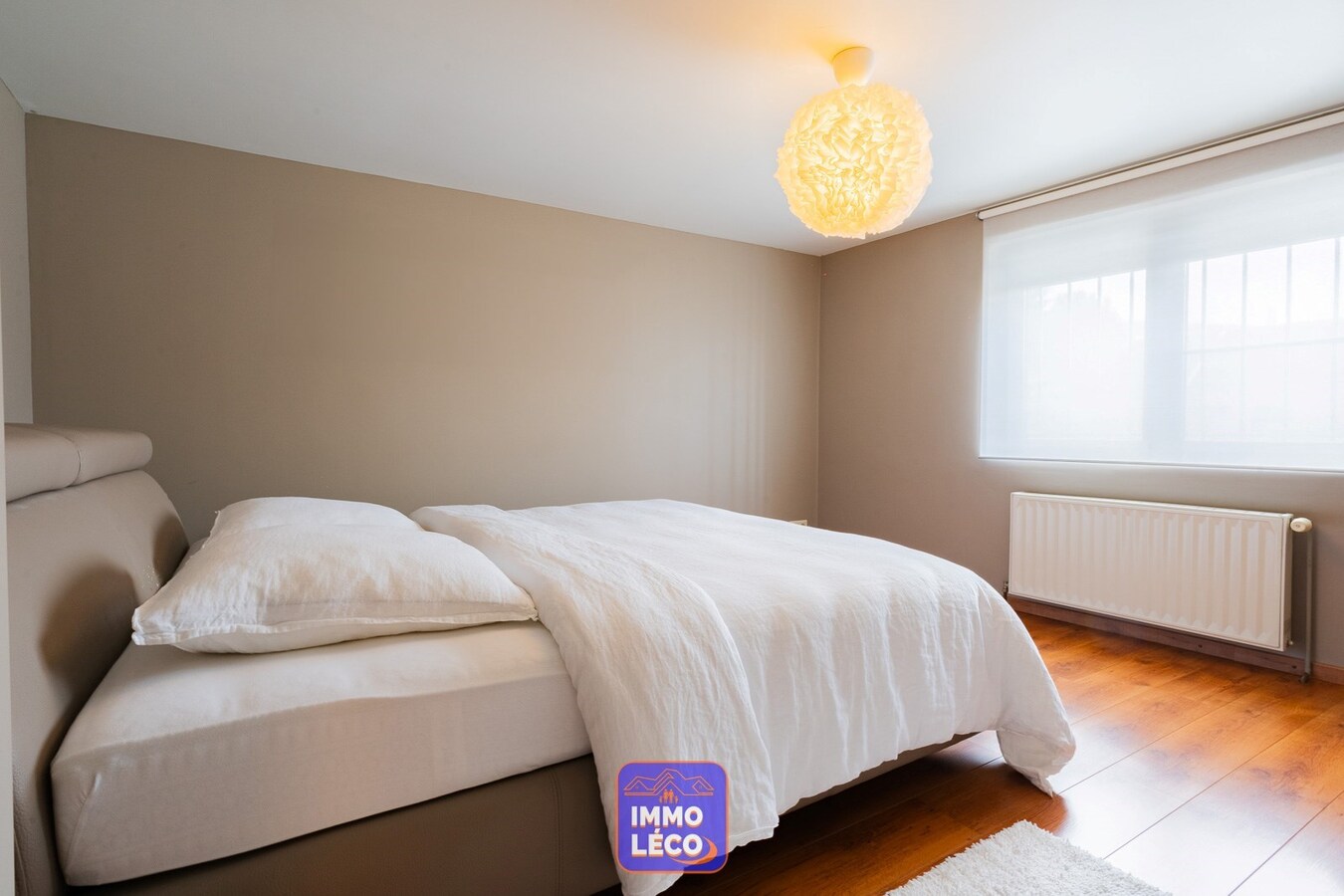 Maison de commerce avec habitation et jardin, RARE à la VENTE ! 