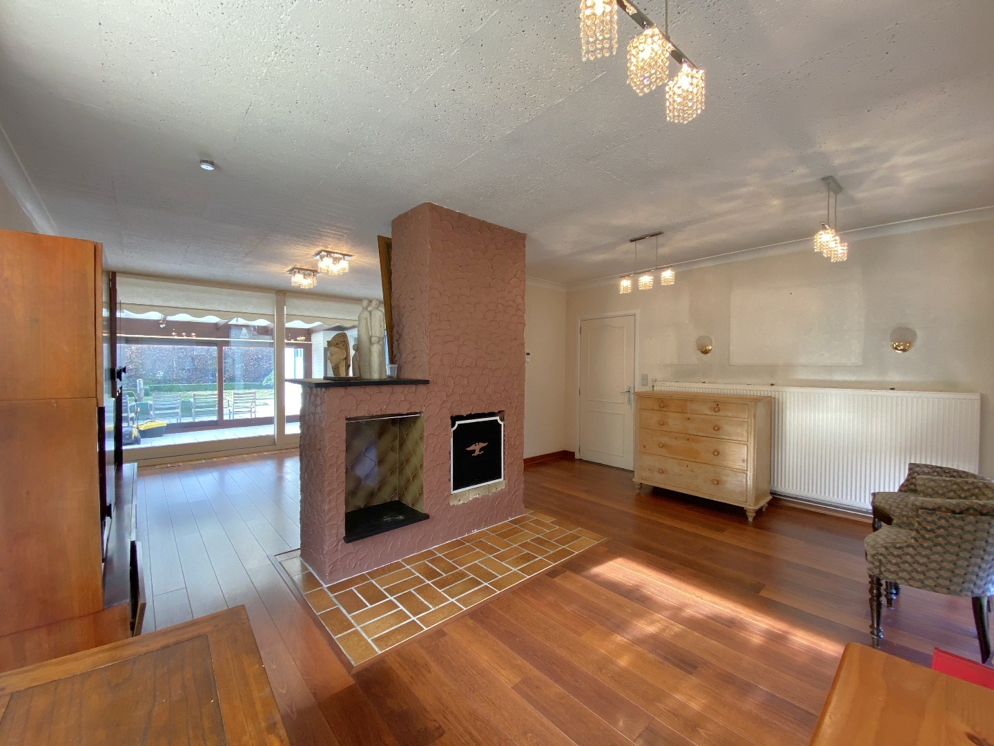 Residentieel gelegen woning met tuin en garage op toplocatie in Waregem! 