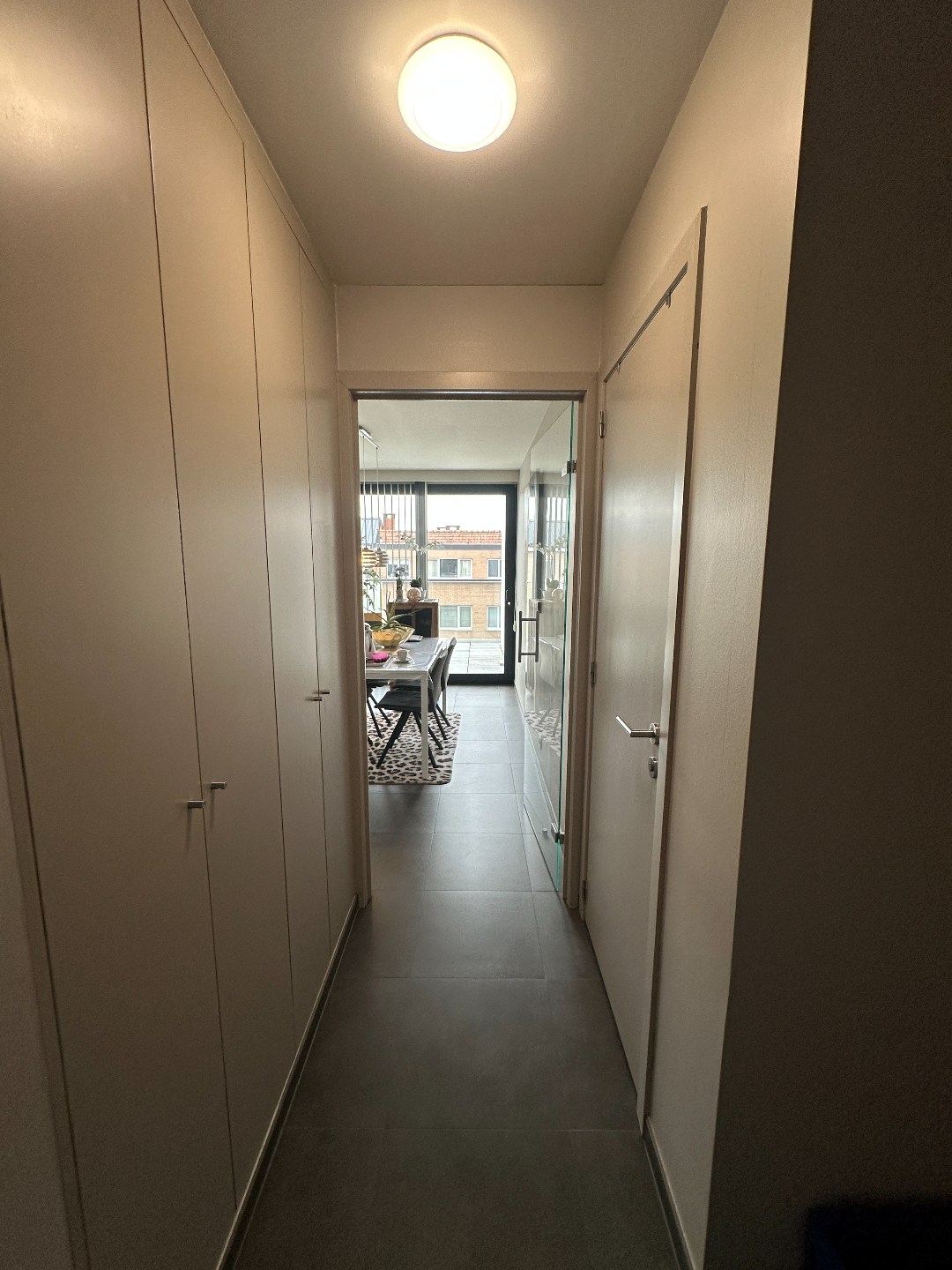 Recent energiezuinig appartement met 2 slaapkamers, zalig zonneterras en garage, Torhout 