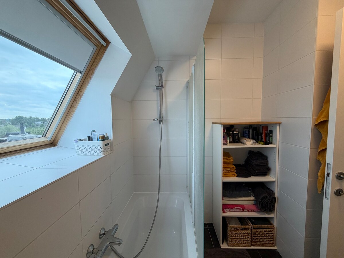 Luxueus dakappartement te Asper. 