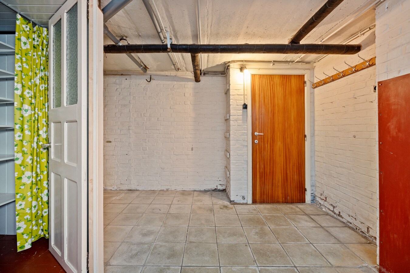 Solide en op te frissen woning te koop vlakbij centrum Lozer 