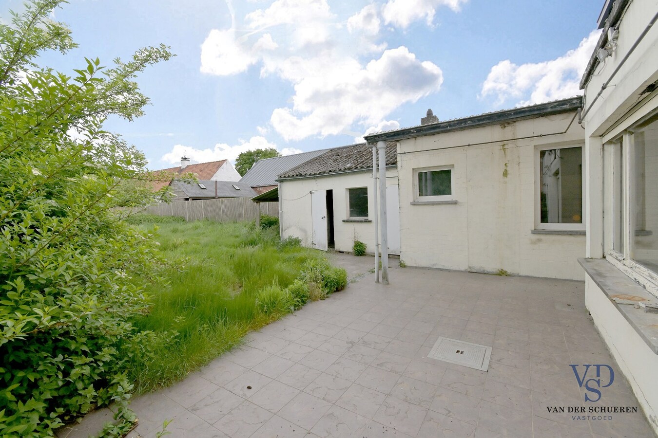 Ruime, op te frissen, gezinswoning 