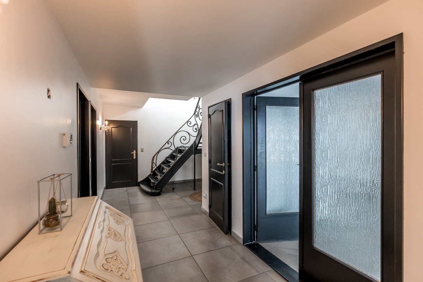 Zeer ruime woning op een perceel van circa 20 are 