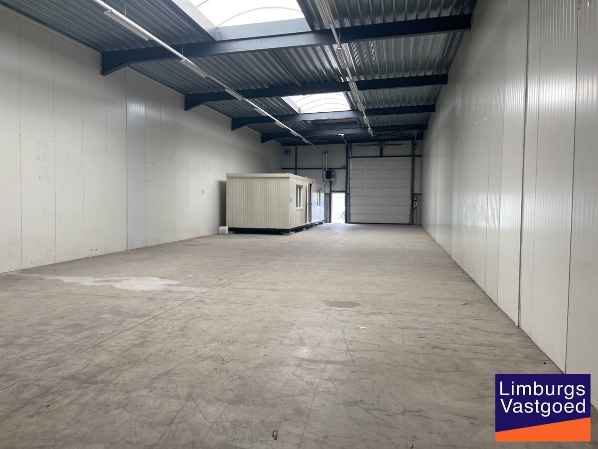KMO-unit, 335 m², industriezone Genk-Zuid 