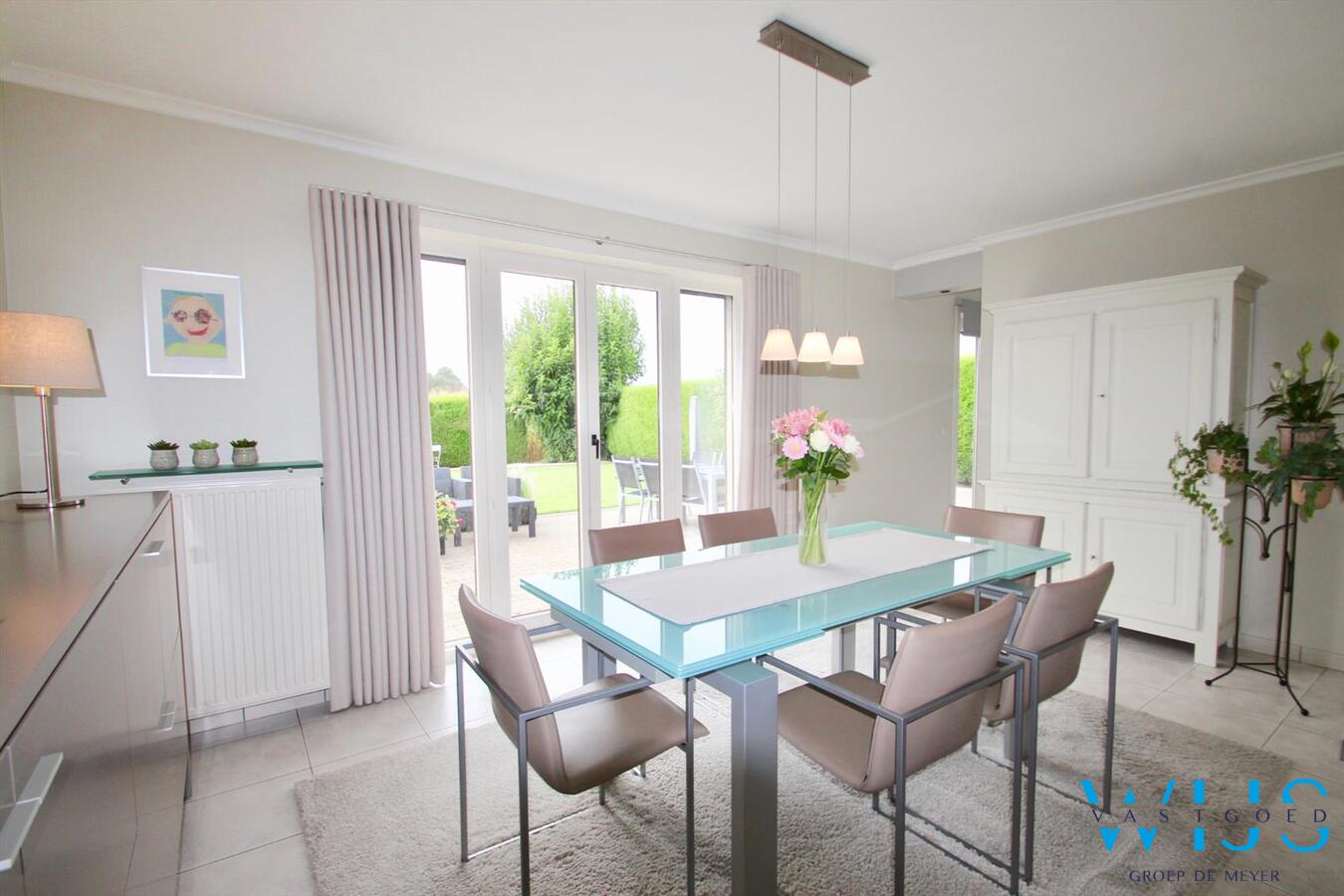 Perfect onderhouden open bebouwing in een rustige wijk te Sleidinge! 