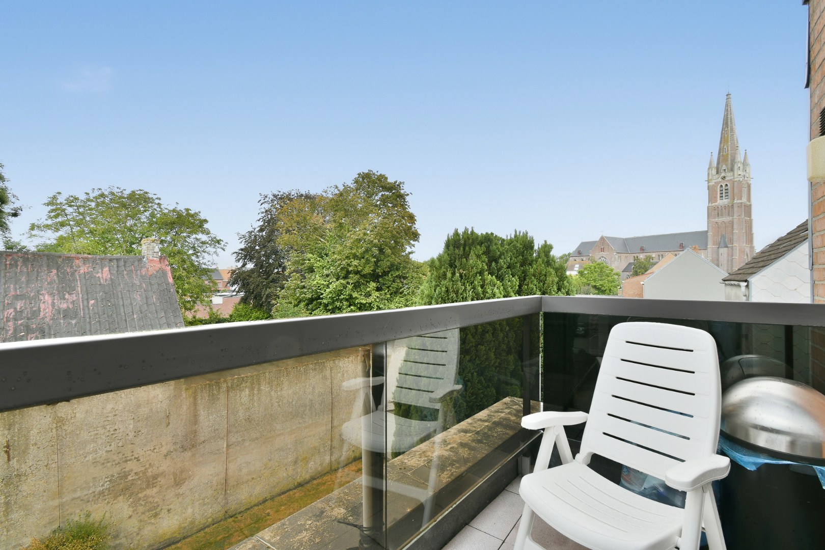 Uitstekend onderhouden appartement met zuidgericht terras te Oudenburg 