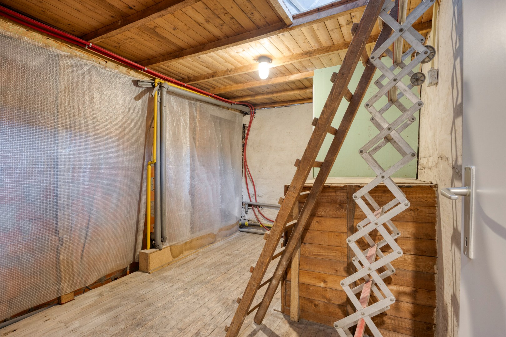 Instapklare gezinswoning met praktijkruimte 